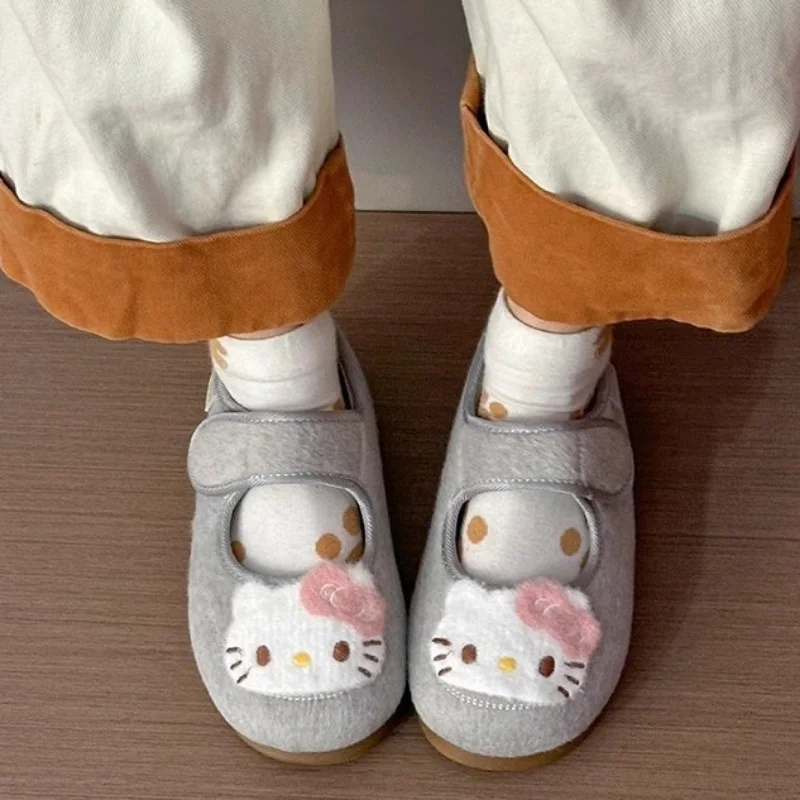 Sanrio spring Hello Kitty cute versatile outdoor wear women's shoes cartoon fresh gentle fashion Velcro Mary Jane shoes