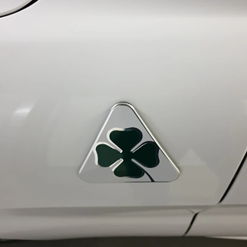 For Alfa Romoe Giulia Stelvio Aluminum Quotrafoligio Fender Decoration Stickers Four Leafs Clover Exterior Stickers  Accessories