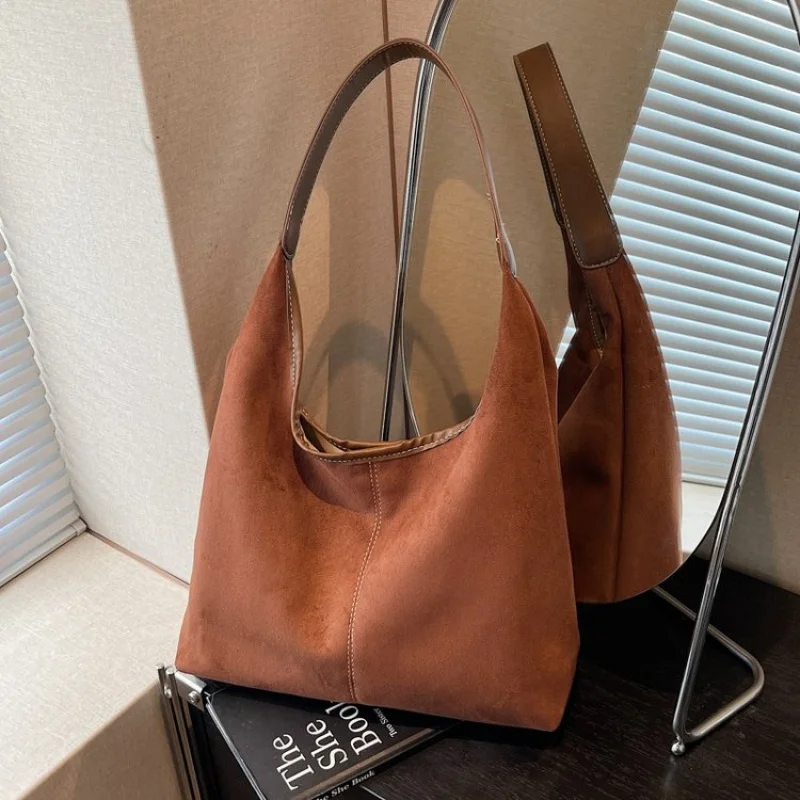 

Популярная классическая элегантная кожаная сумка через плечо - женская сумка люксового бренда от известных дизайнеров для дам