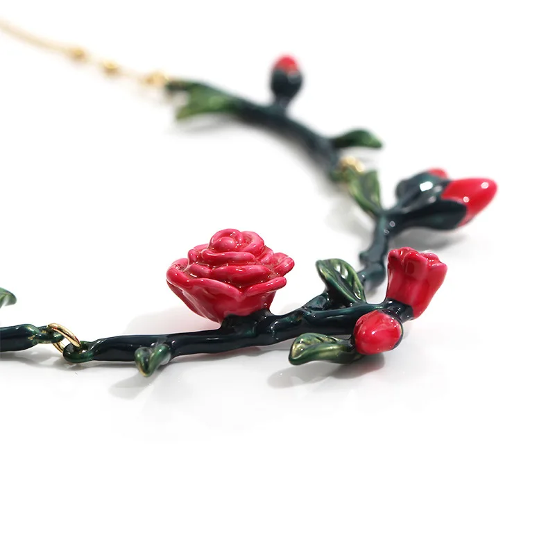 New Ethnic Style Retro Red Rose Hand-painted Enamel Green Leaf Gold-plated Collar Chain Small Blossom New Year Jewelry for Women