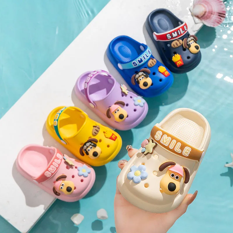 Zuecos de jardín de verano para niños, sandalias de playa para niños y niñas, zapatillas ligeras y transpirables con bonitos dibujos para bebés