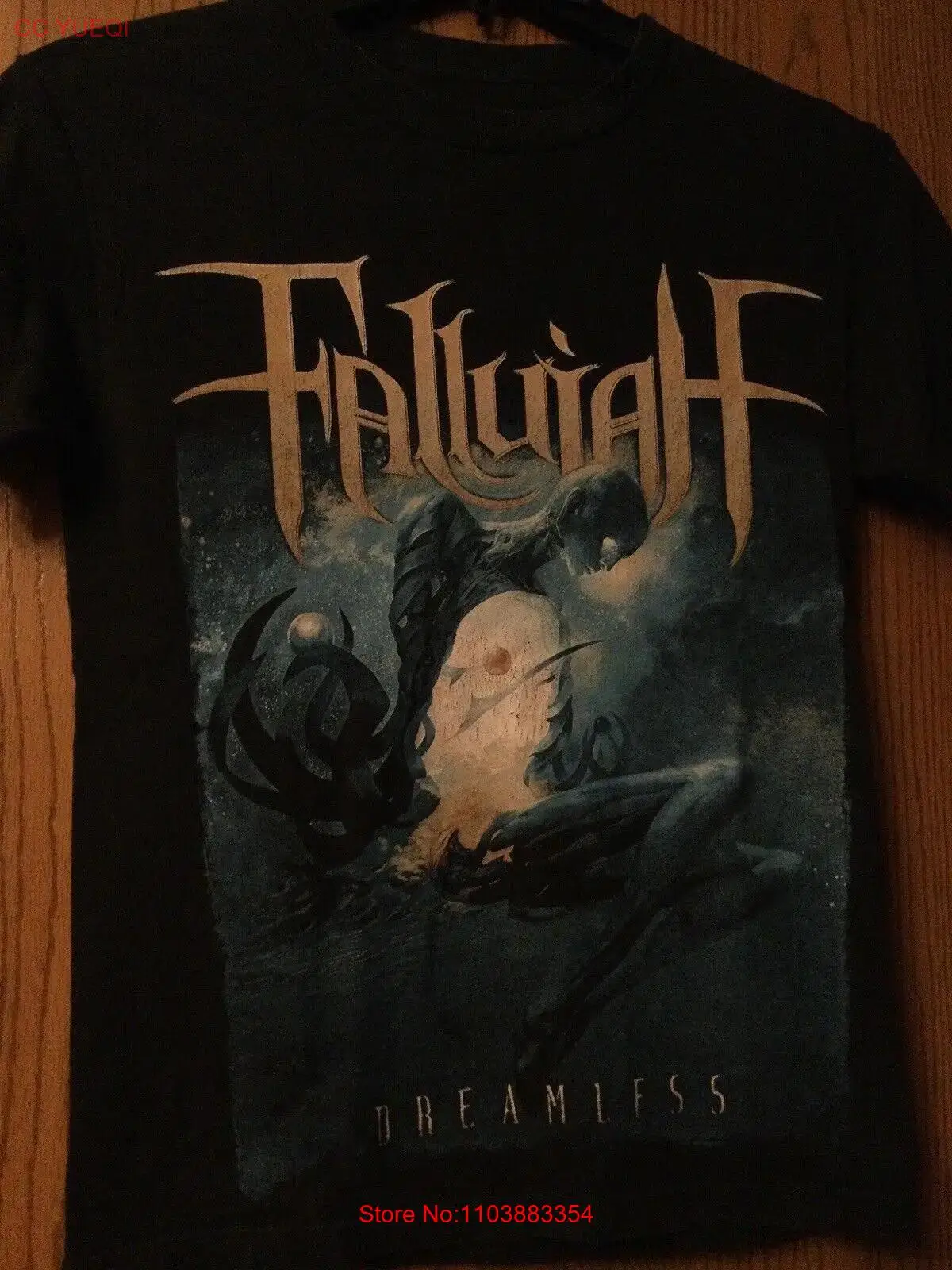 ΠΠ΅ΡΠ°Π»Π»ΠΈΡΠ΅ΡΠΊΠ°Ρ ΡΠ΅ΡΠ½Π°Ρ ΡΡΠ±Π°ΡΠΊΠ° Ρ Π½Π°Π΄ΠΏΠΈΡΡΡ Β«FallujahΒ» Β«DreamlessΒ» DeathΒ» ΠΈΠ· Π‘Π°Π½-Π€ΡΠ°Π½ΡΠΈΡΠΊΠΎ, Π±Π΅Π· Π±ΠΈΡΠΊΠΈ ΠΠ΅ΡΠ°Π»Π»ΠΈΡΠ΅ΡΠΊΠ°Ρ ΡΠ΅ΡΠ½Π°Ρ ΡΡΠ±Π°ΡΠΊΠ° Ρ Π½Π°Π΄ΠΏΠΈΡΡΡ Β«FallujahΒ» Β«DreamlessΒ» DeathΒ» ΠΈΠ· Π‘Π°Π½-Π€ΡΠ°Π½ΡΠΈΡΠΊΠΎ, Π±Π΅Π· Π±ΠΈΡΠΊΠΈ