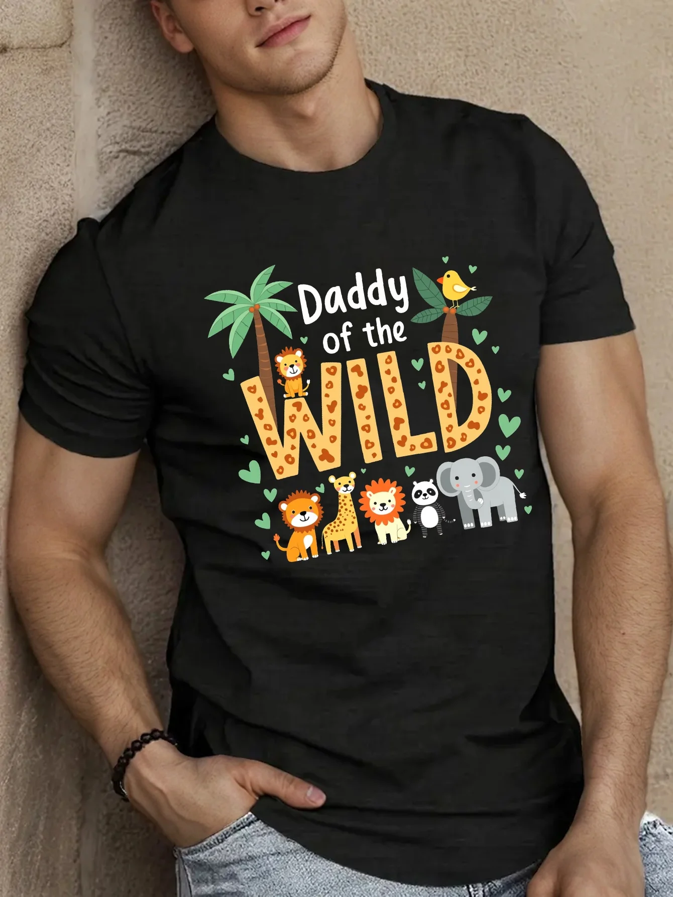 

Men'S "Daddy of the Wild" Graphic T-Shirt - Short Sleeve, Casual Summer Top with Jungle Animals & Palm Tree Design