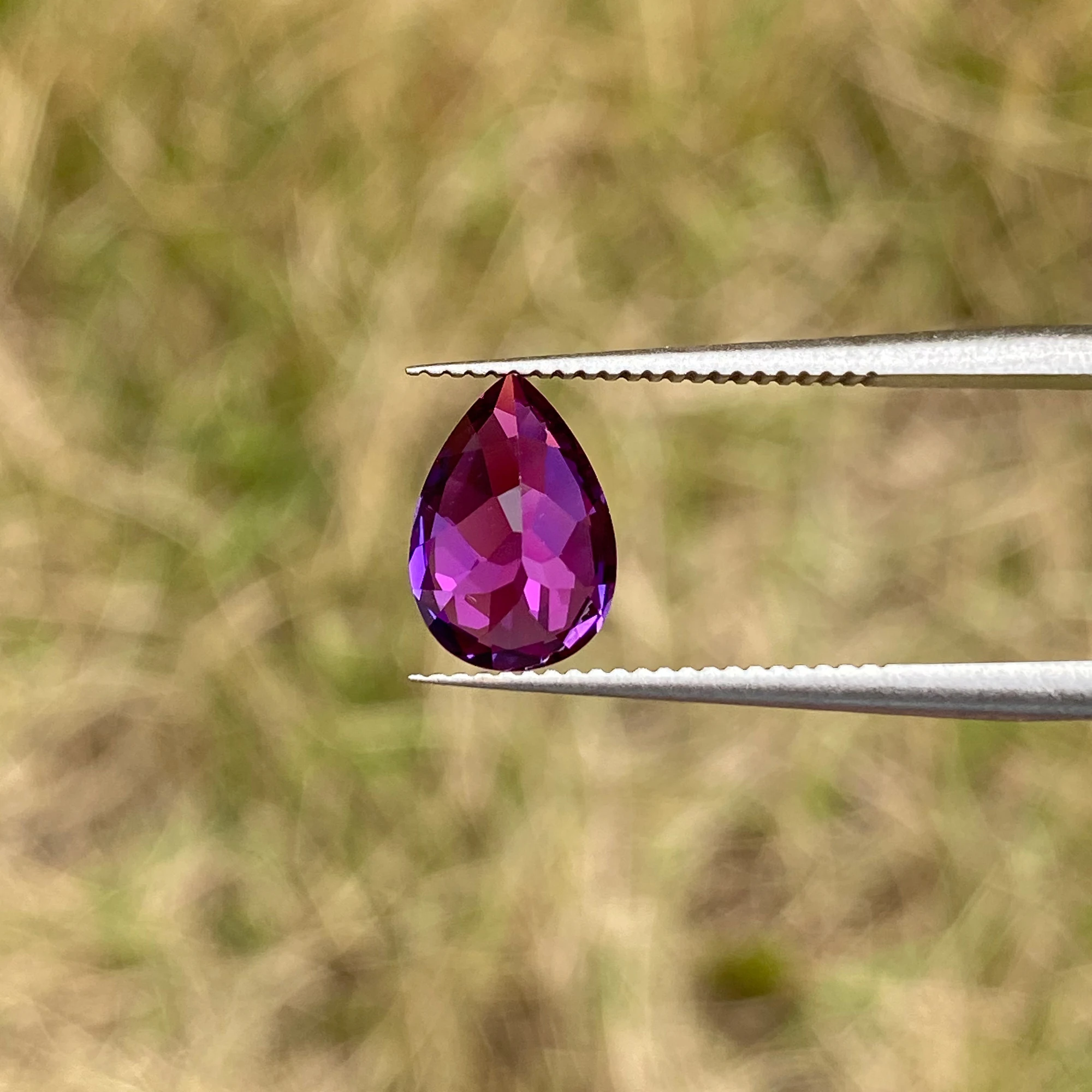 Eme jewe مختبر نمت الياقوت الكمثرى قطع الأحجار الكريمة للسحر مواد صنع المجوهرات المتقدمة مع شهادة DIY