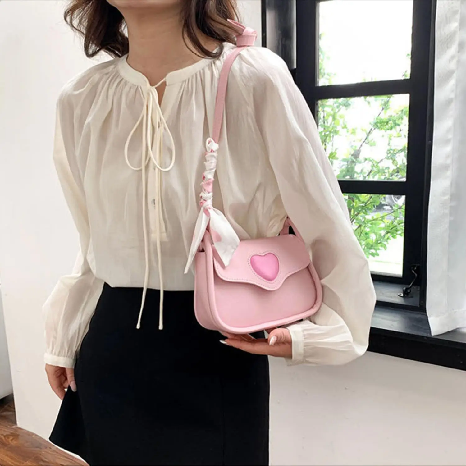 

Cute Slanting Cross Women's Love Heart Saddle Bag Small Square Shoulder Bags Fashion Messenger Female Saddle Bag Handbags