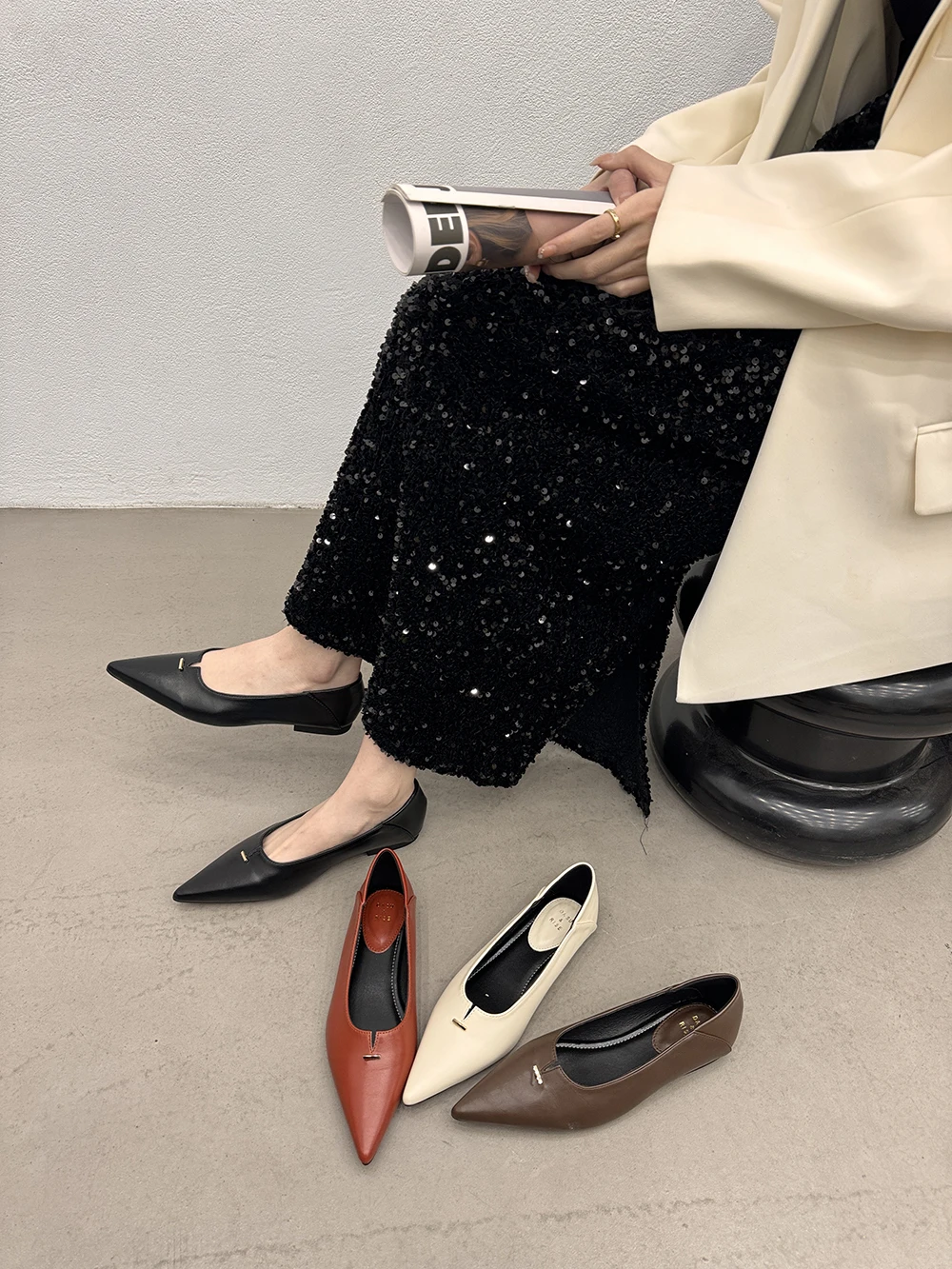 Pointed Toe Women Loafers Fashion Casual Black Beige Brown Red Low Flat Heeled Shallow Slip On Dress Shoes Woman Size 35-39