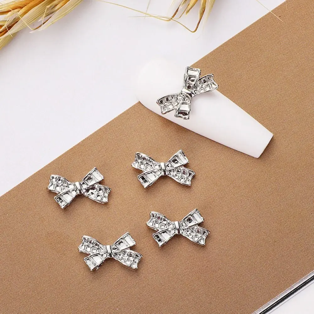 10pcs/bag Butterfly Nail Art Decoration 3D Silver Sweet Nail Rhinestone Crystal Ins Nail Art Ornament Women