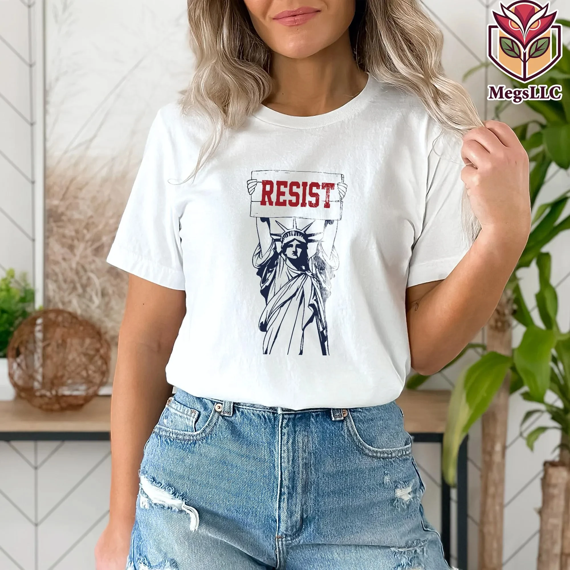 

Resist Tshirt, Liberty of Statue Resist Shirt, Political Statement Protest Shirt Rejecting Kings,democrat Gift Feminist Tee