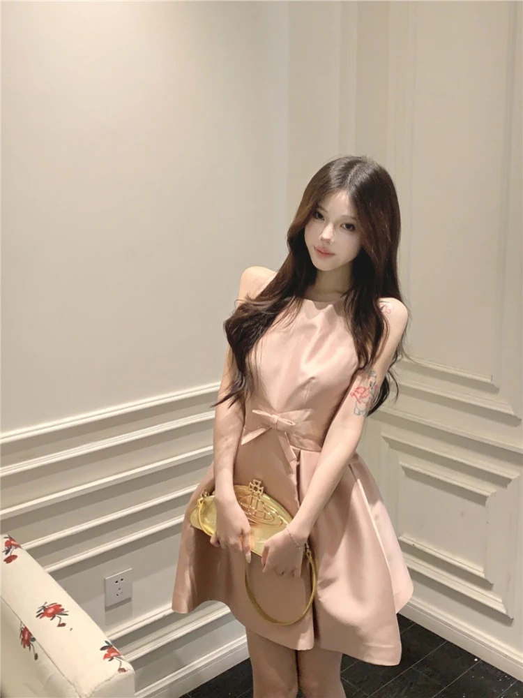 ชุดราตรีผ้าซาตินสีชมพูแซลมอน ประดับโบว์เอวสไตล์ฝรั่งเศส รุ่นใหม่ปี 2025 สำหรับผู้หญิง แฟชั่นชุดเดรสทรงเอไลน์สำหรับงานเลี้ยงค็อกเทล