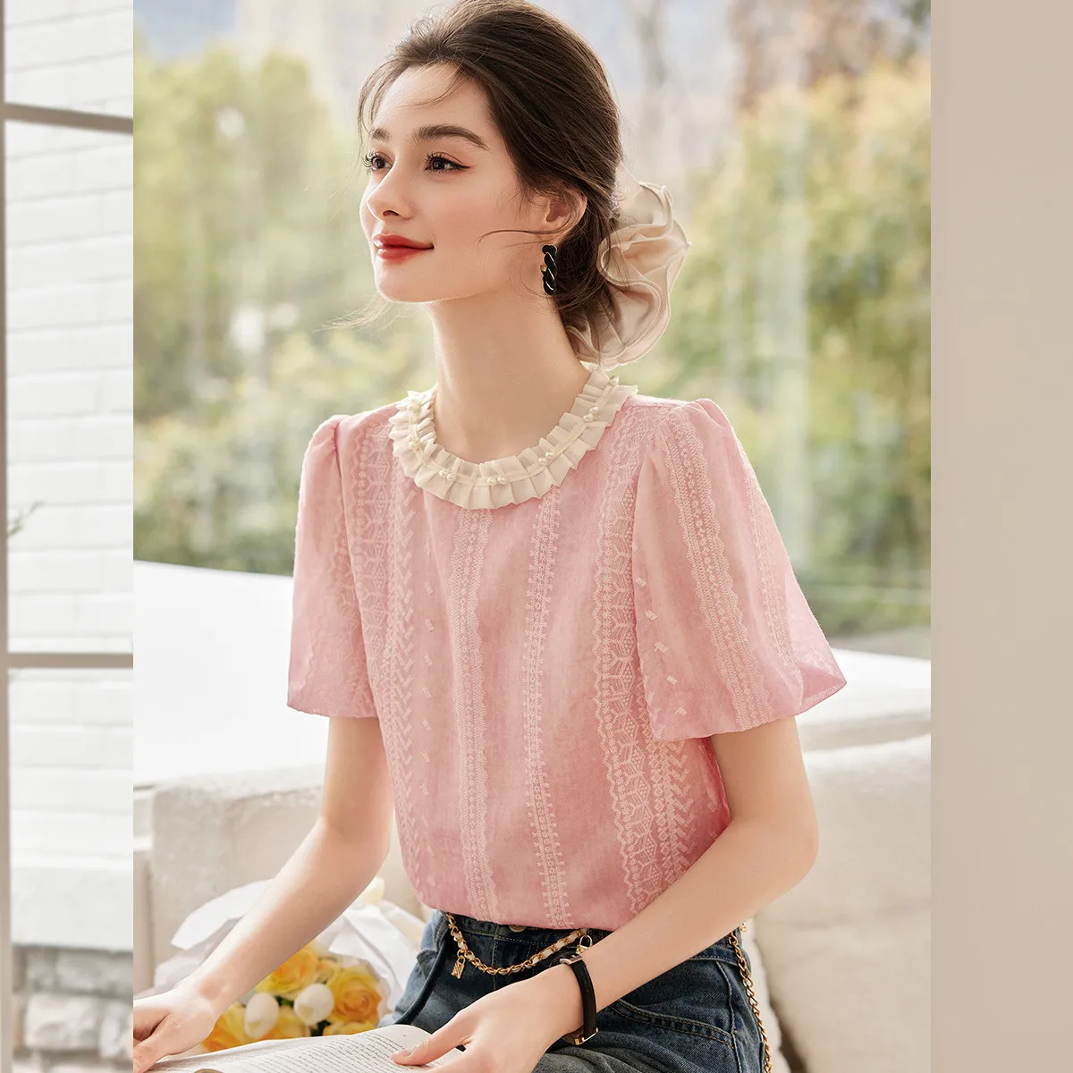 LOUIS YAO Contrasting Color Lace Shirt 2025 Summer Elegant Simple Round Neck Short Sleeve Lace Collar Decorative Women Blouses