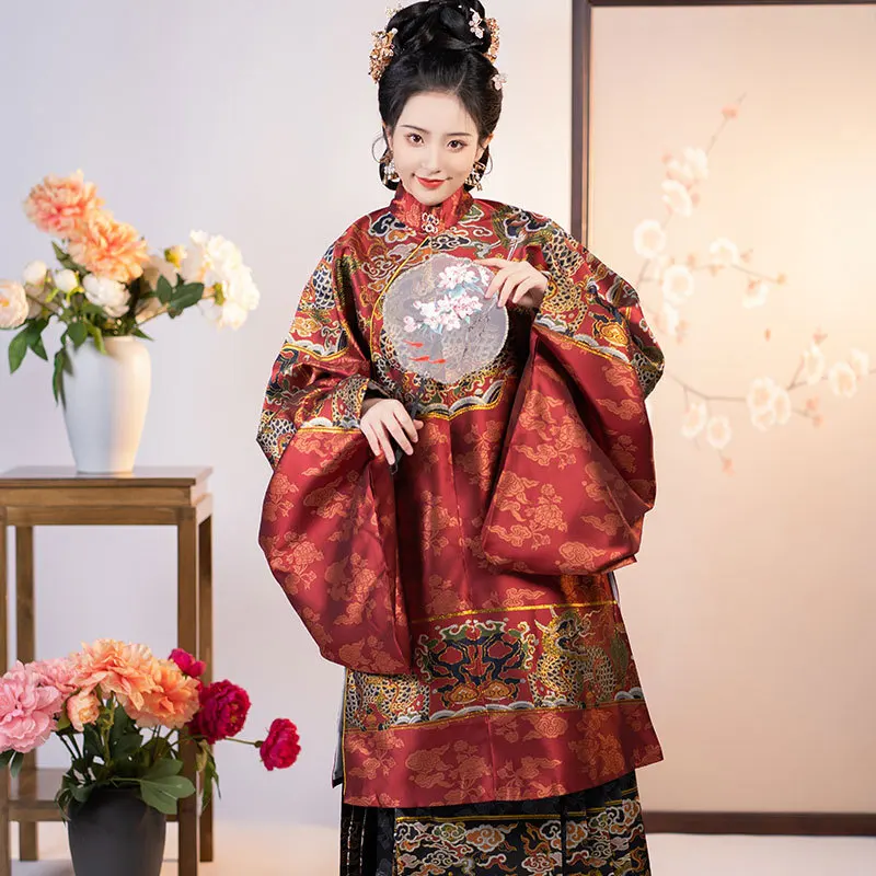 

Hanfu female Ming Dynasty style stand collar oblique placket long jacket woven gold decorative pattern couple wedding dress