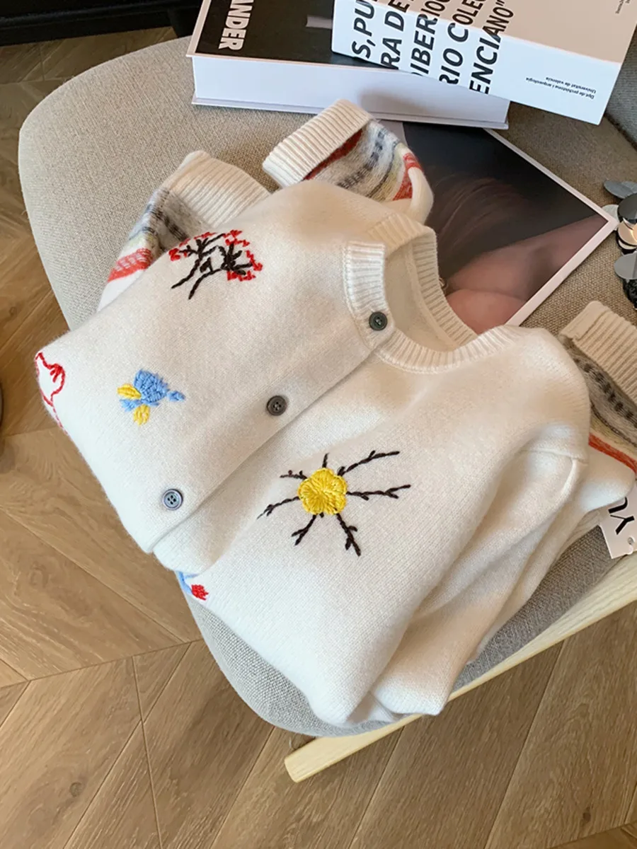 Autumn Winter Stylish Sweater Women Cardigan Tops Cartoon Embroidered Long Sleeve Knitwear Korean Fashion Elegant Ladies Jumpers