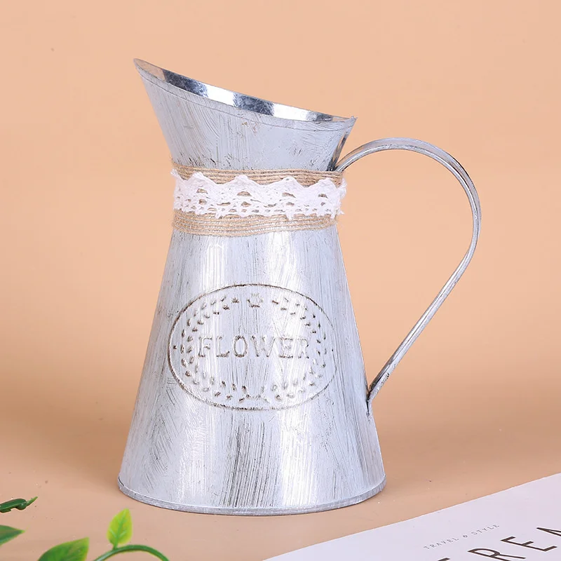 

1pc Vintage Tin Bucket Fashionable Iron Flower Vase Retro Metal Jugs Flowerpot For Home Office Decoration