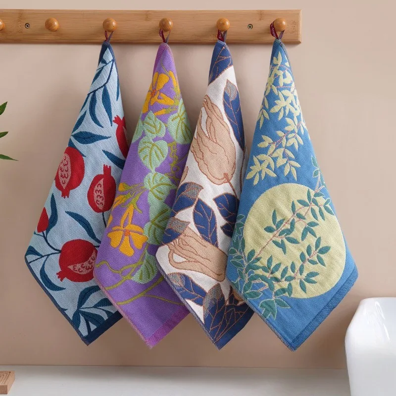 

Жаккардовый четырехслойный хлопчатобумажный марлевый большой мягкий нагрудник для младенцев, впитывающий, дышащий, легко моющийся, ежедневный уход за ребенком.