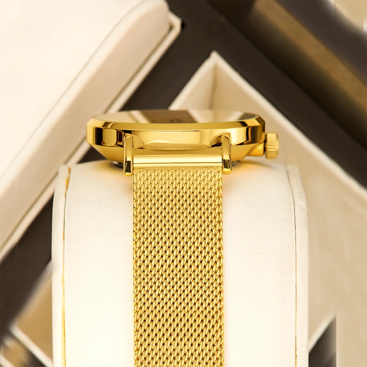 YaLaLuSi Personalized Fashion Women's Quartz Watch Gold Minimalist Ultra Thin Wristband Unique Face Temperament Gift Set