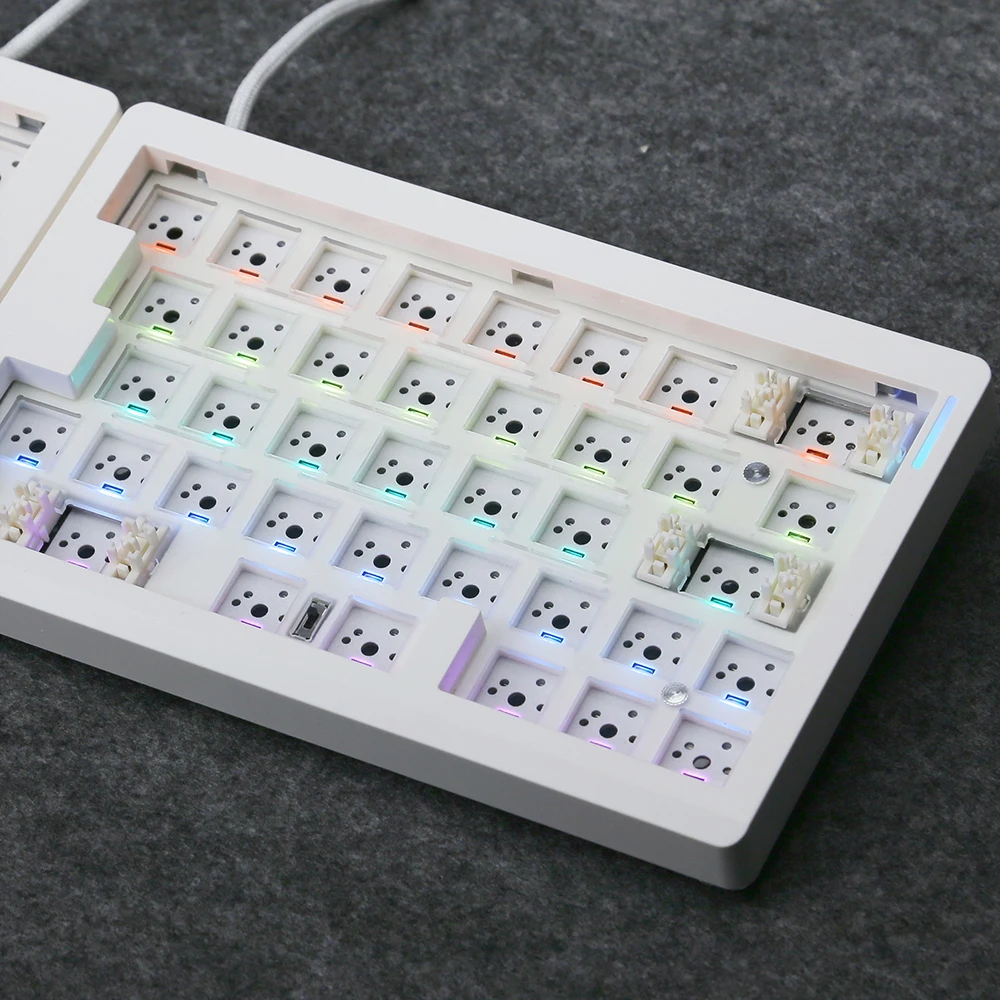 GMK70 Separates mechanisches Tastatur-Kit, 3 Modi, kabellose Bluetooth-ergonomische Tastatur, 68 Tasten, Hot-Swap-fähige Dichtungstastatur für PC