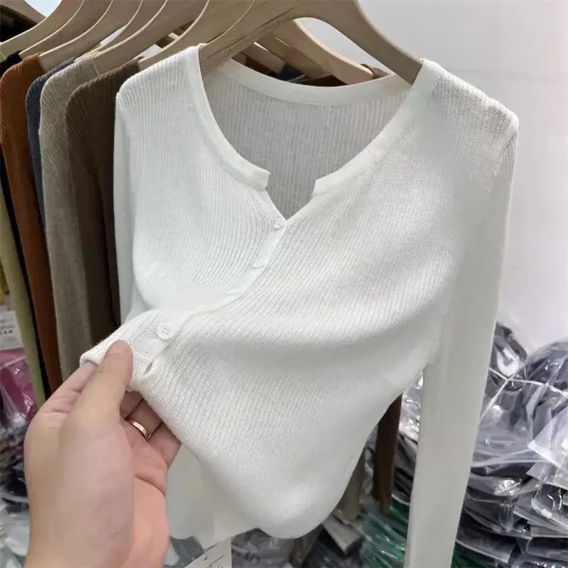 เสื้อไหมพรมคอโอแฟชั่น เสื้อสเวตเตอร์ถักสำหรับผู้หญิง เสื้อคลุมแขนยาวสีขาว เสื้อคาร์ดิแกนผู้หญิง เสื้อผ้าผู้หญิง Q1072