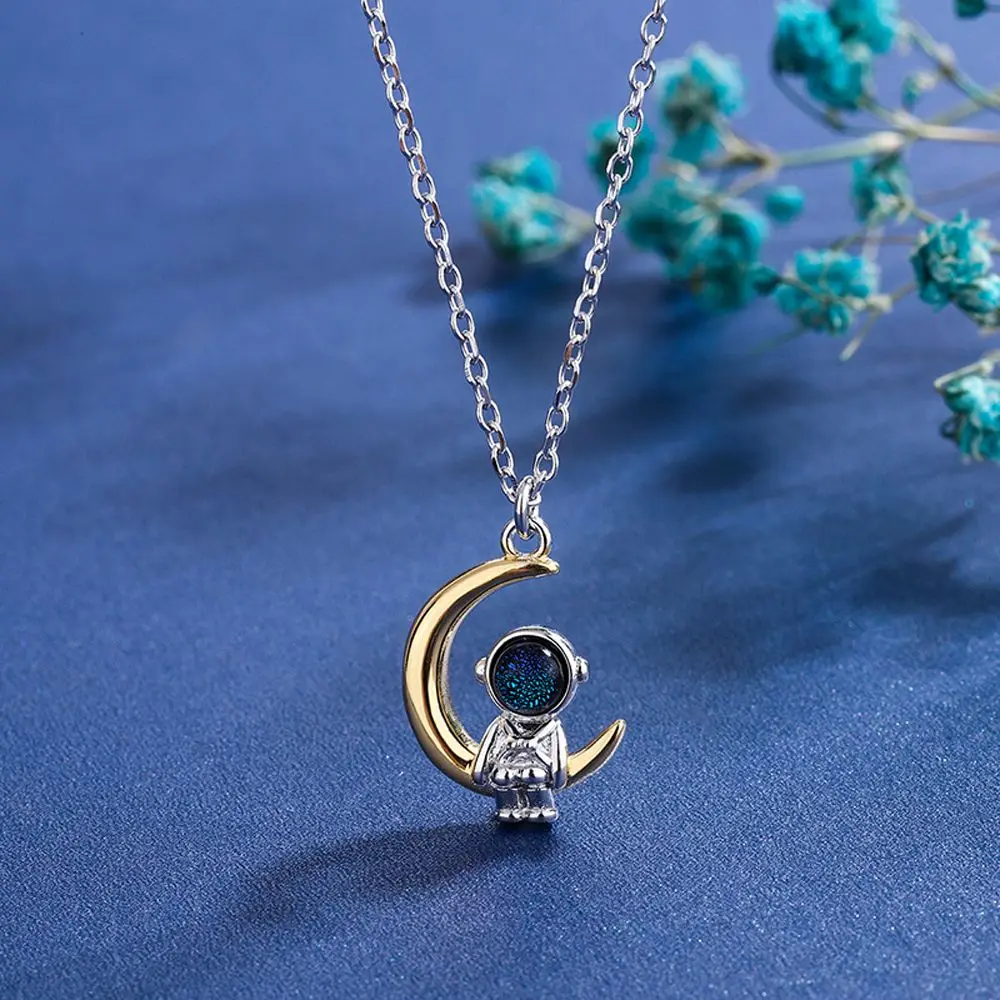 Valentine's Day Charm Moon Lovers Pendant Star Fashion Jewelry Couples Necklace Spaceman Korean Style Choker