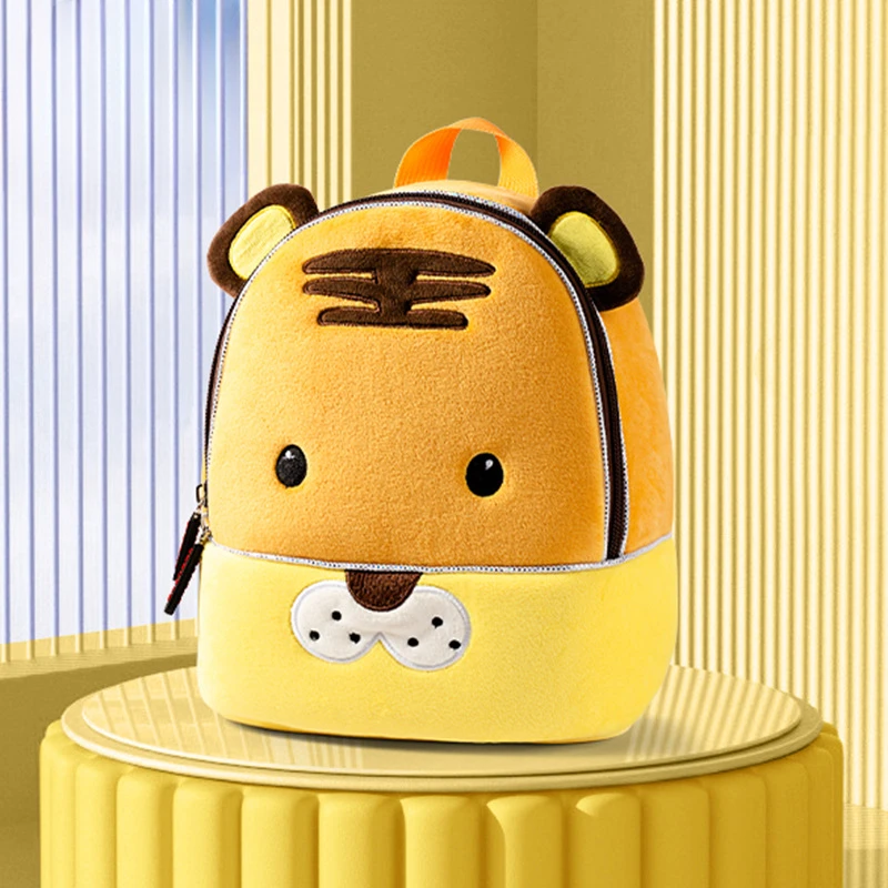 Popular Plush Backpack for Kindergarten Boys and Girls Children\'s Backpack for Babies Anti Lost Backpack for Babies Super Cute