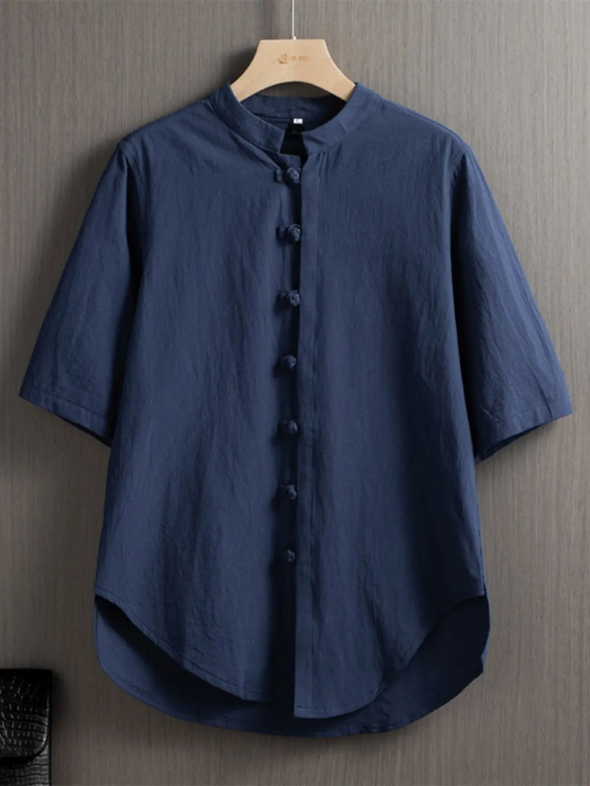 Chinese Style Linen Shirt Men Loose Fit Mandarin Collar Short Sleeve Button Up Cotton Shirt