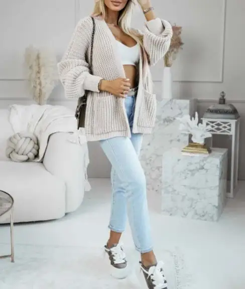 

Women's Coarse Needle Knitted Cardigan Sweater Casual Loose Jacket with Pockets for Autumn Fashionable And Comfortable