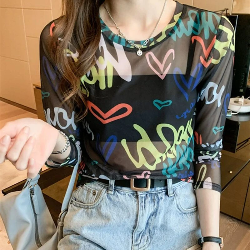 Spring Sun Protection Clothing Mesh Backing Shirt Graffiti Love Print Round Neck Long Sleeve Top T-Shirt For Women 2024