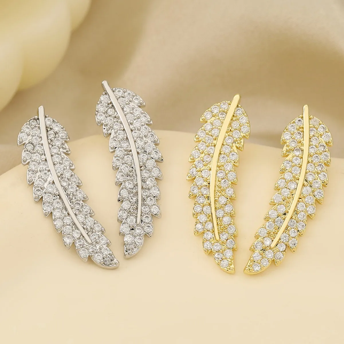 2025 Micro-Set Stone Leaf Dangle Earrings, High-End Jewelry for Women, Valentine's Day Gift