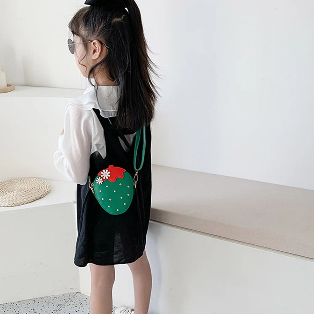 Рисунок 2 - кошелек для монет в форме клубники