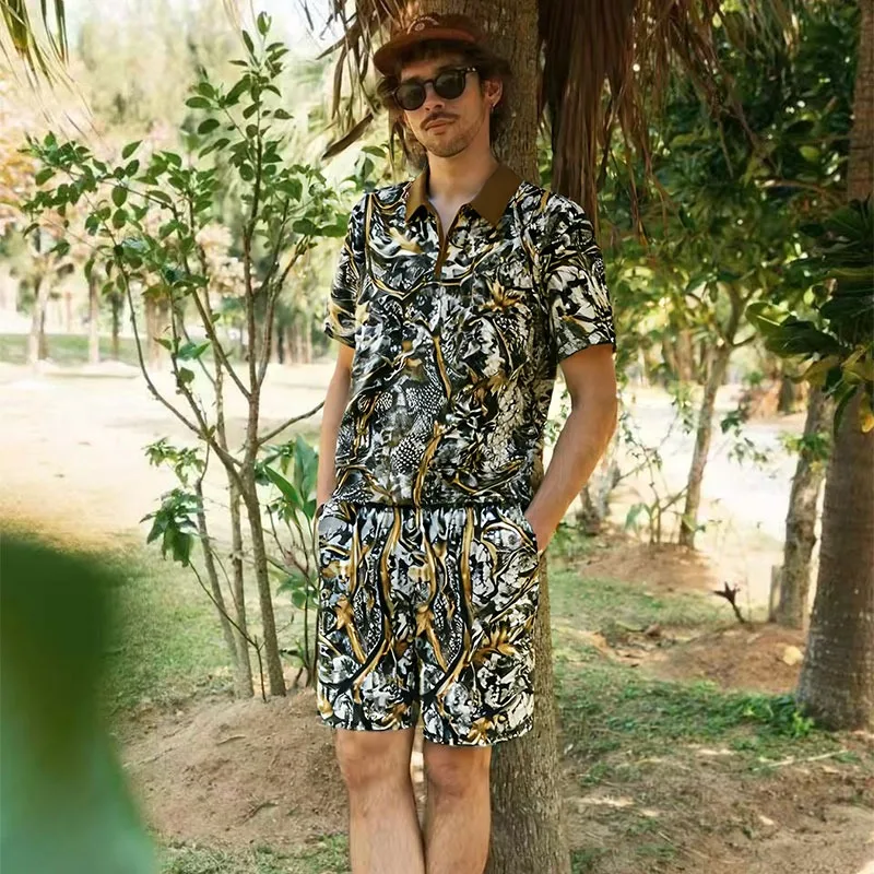 

Men's 2-Piece Tropical Print Polo Shirt and Shorts Set Contrast Collar Casual Summer Vacation Outfit