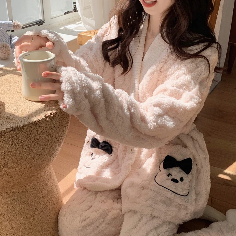 

Pajamas Women's New Winter Plush And Plush Thick Cardigan Hooded Sweet And Cute Can Be Worn Outside Loungewear Set