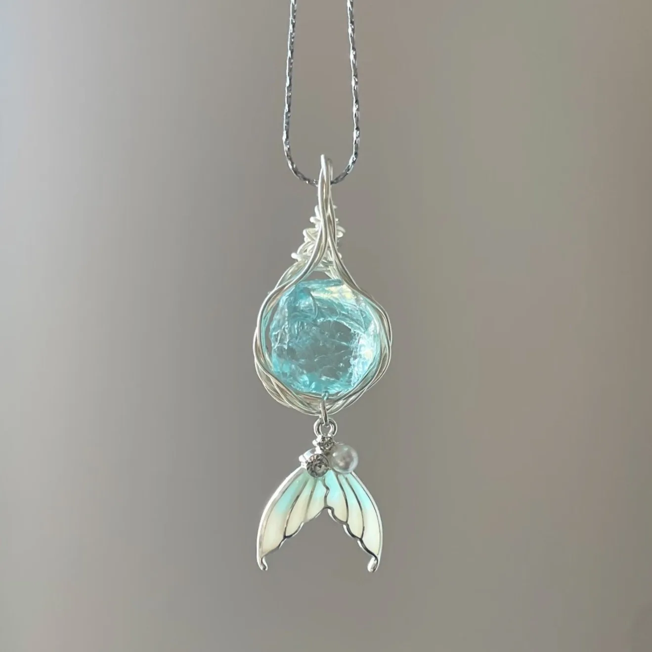 Bracelet Hand String Mermaid Tears Pendant Niche Fish-Tail Necklace For Women Summer Light-Luxury Clavicle Chain Necklace Gift