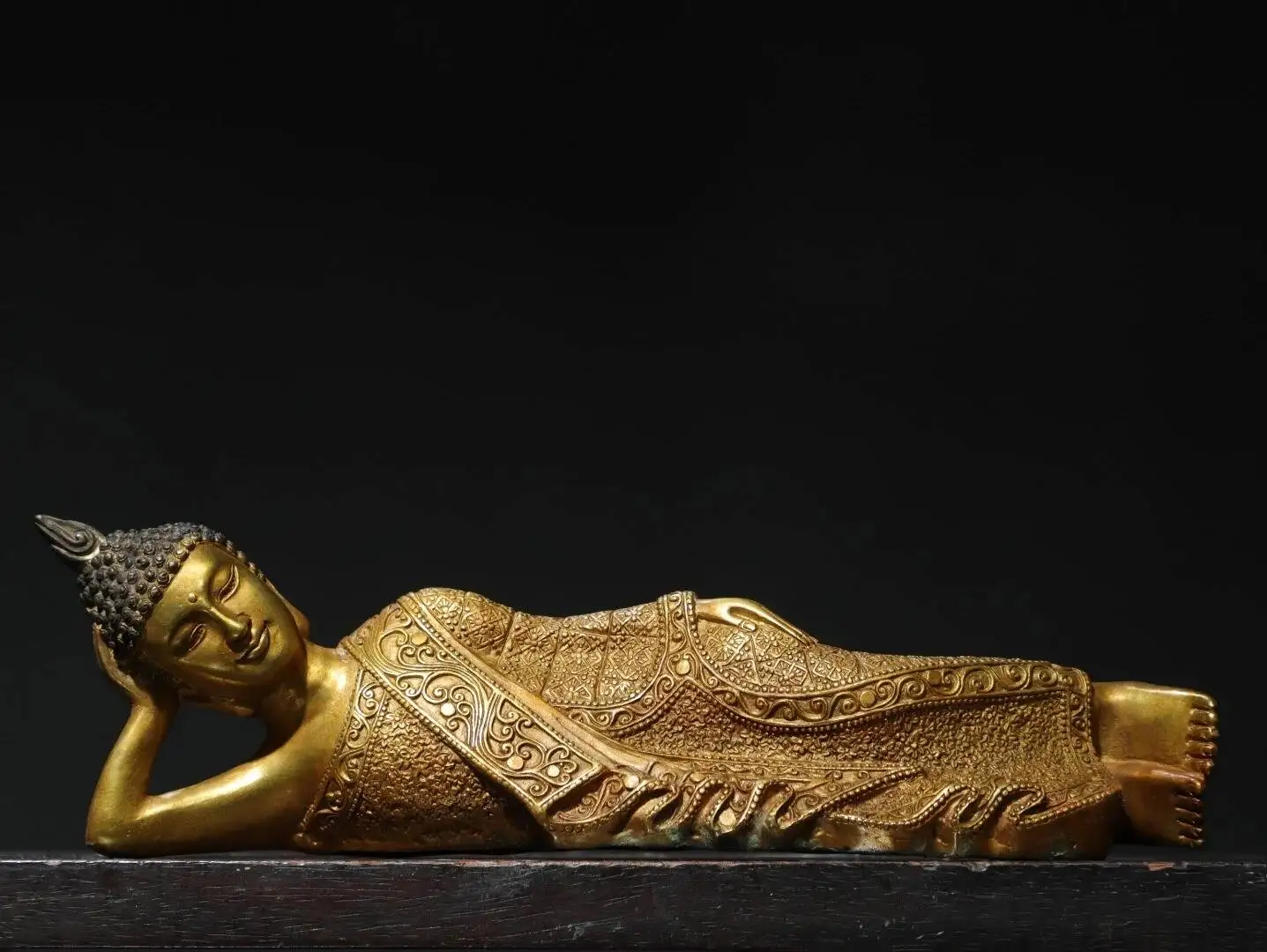 Gold-Plated Copper Statue Of The Sleeping Buddha