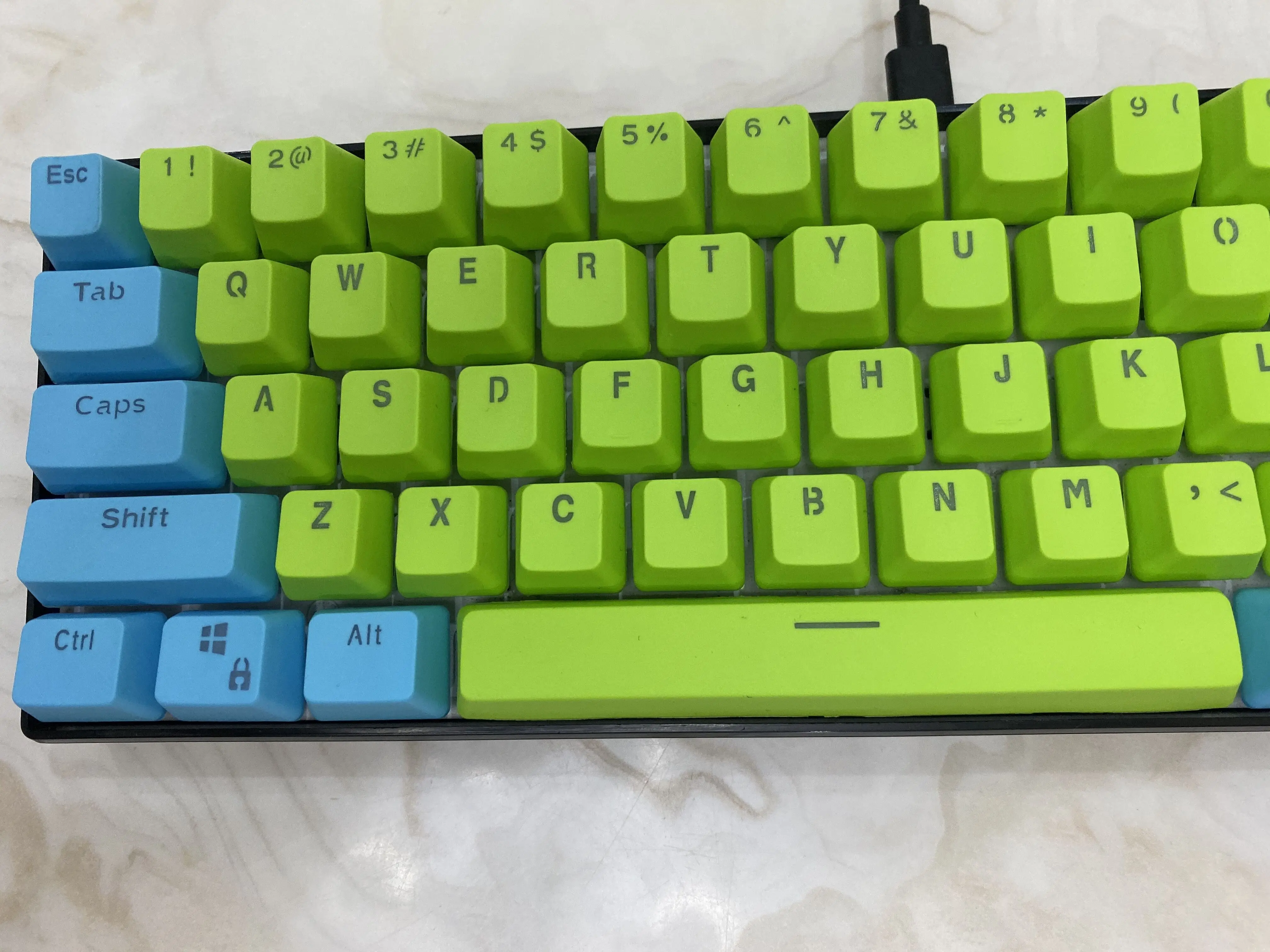 (Only Sold Keycaps)…