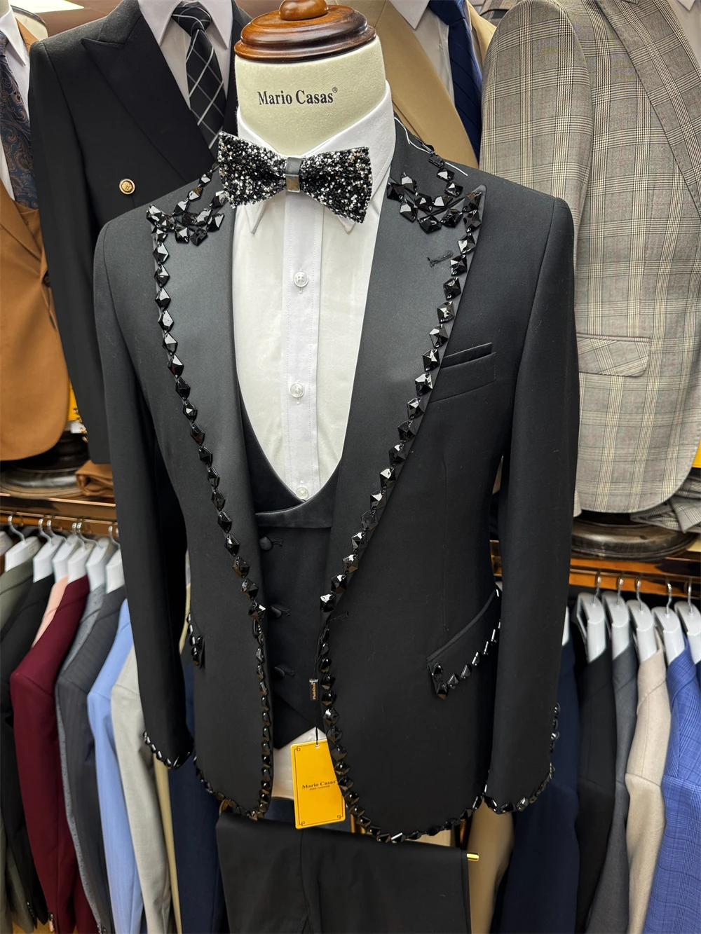 

Luxury Black Suit Set for Men, Crystals Detailing Men's 3-Piece Suits, Slim Fitting Jacket Blazer, Plus Size Pants Suits