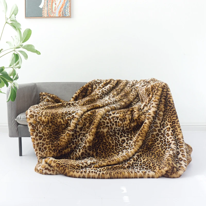 Leopard Point Tiger Pattern Faux Fur Blanket Comfortable and Smooth Model Room Bed Sofa Decoration Match Cover Blanket