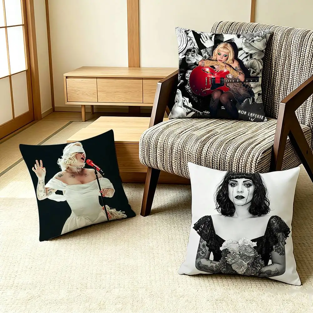 COOL FEMME FATALE M-Mon L-Laferte Pillow Case Pattern Printed Pillowcase For Living Room Sofa Cushion Cover