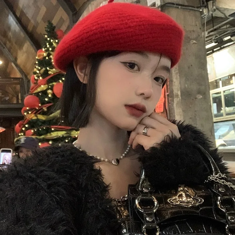 Red Woolen Women's Season Korean Style Face-Looking Small Beret Painter Christmas Hat