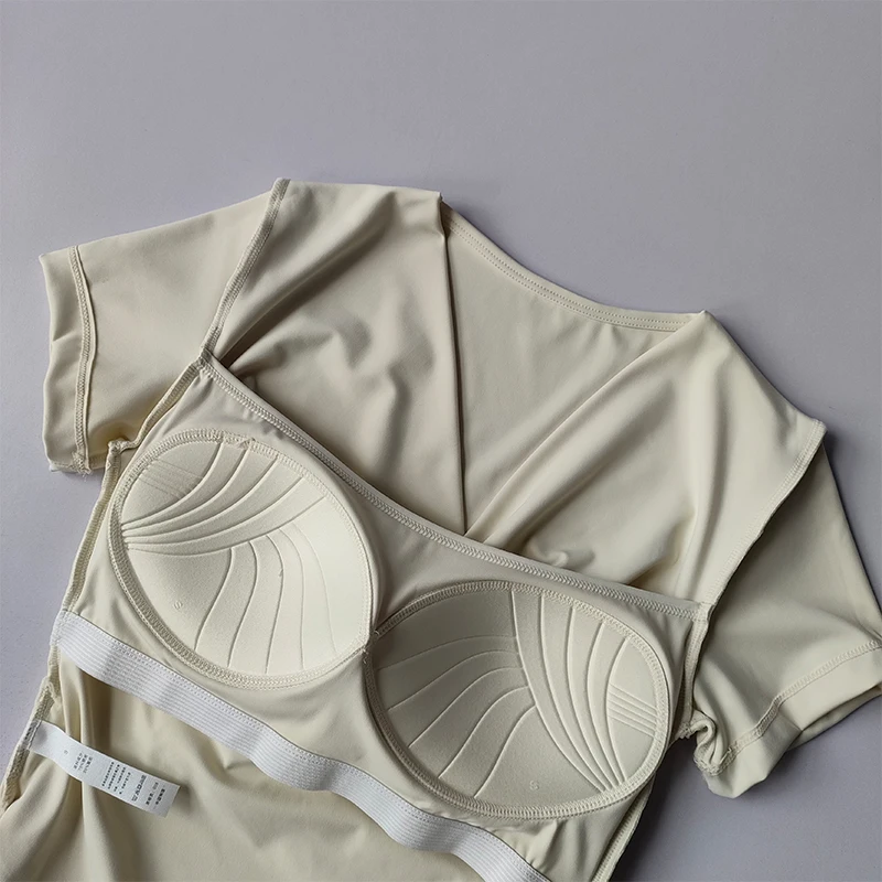 Sport-Top mit Brustpolster für Damen, kurzärmelig, zweiteiliger Slim-Yoga-Anzug, neues Sommer-Pilates-Trainings-Top. – Detail 4