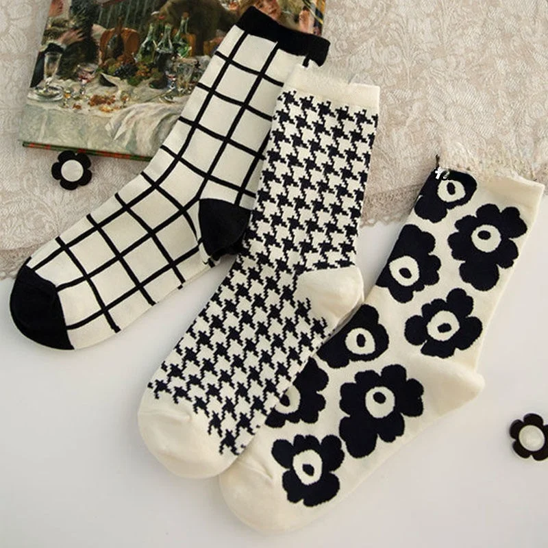 

Socks Women Bird Lattice Print Middle Tube Korean Style Winter Harajuku Pretty Students Cute All-match BF Ruffles Soft Stretchy