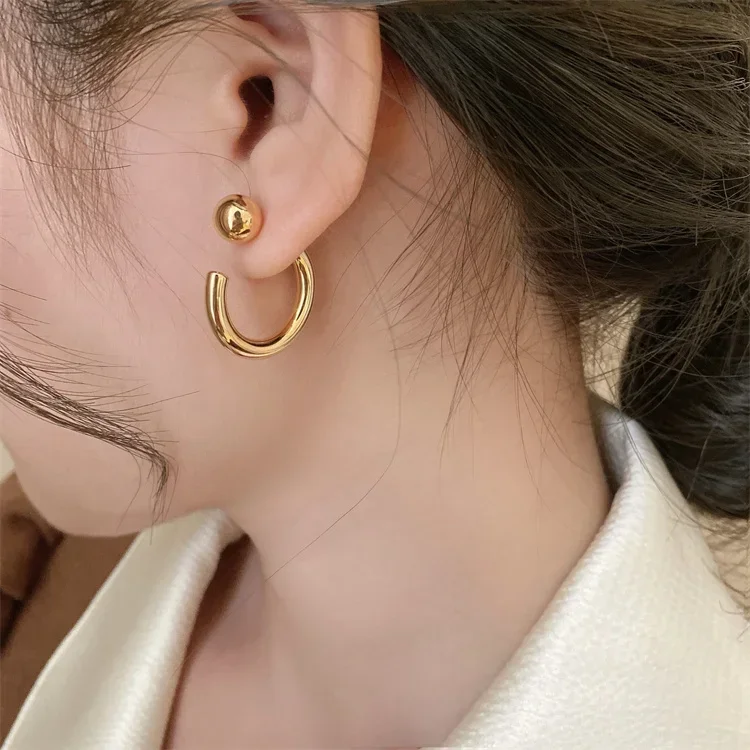 Korean new design fashion jewelry 14K gold plated simple C-type front and back earrings elegant women's daily work accessories