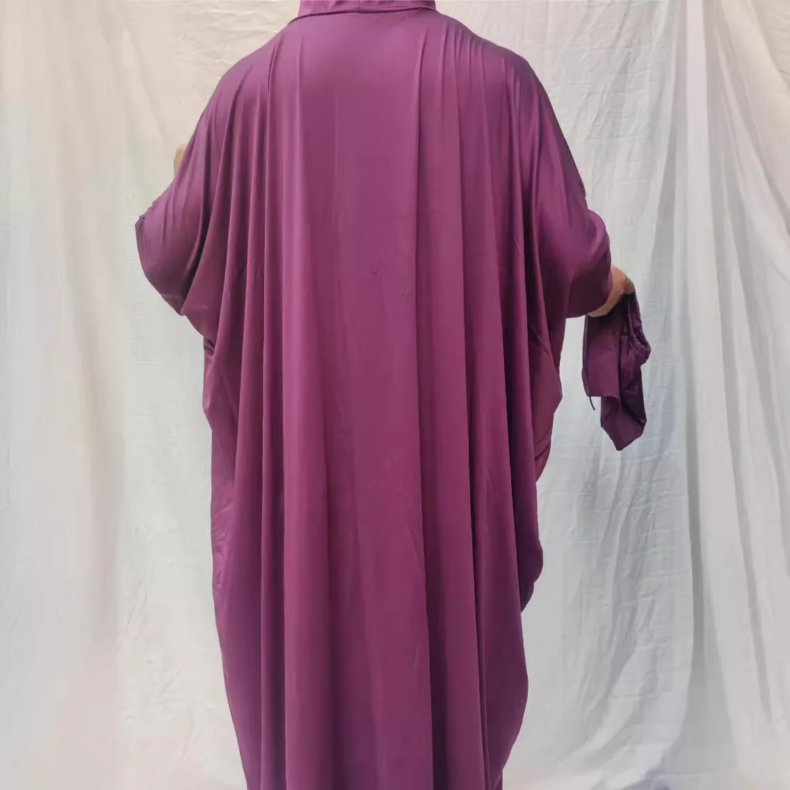 2025 Ramadan Kebaya Dubai solide modeste islamique moyen-orient et asie du sud-est vêtements pour femmes musulmanes avec manches chauve-souris à capuche