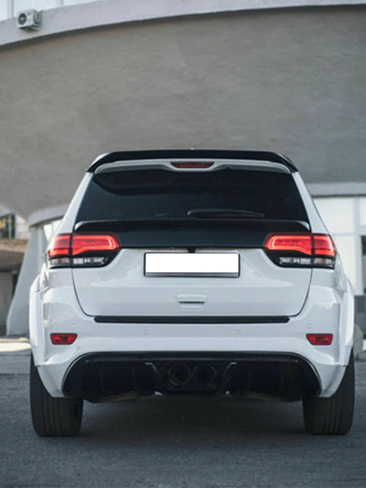 Dla Jeep Grand Cherokee 2013-2020 Środkowy i dachowy spojler Wysokiej jakości zestaw karoserii tylnego skrzydła ABS Błyszczący czarny lub wygląd włókna węglowego — 2