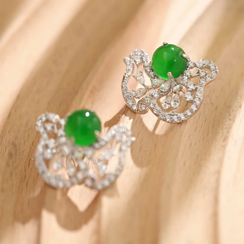 AETEEY S925 Sterling Silver Gold Plated 8.0mm Round Natural Chalcedony Stud Earrings Light Luxury Women Ear Jewelry