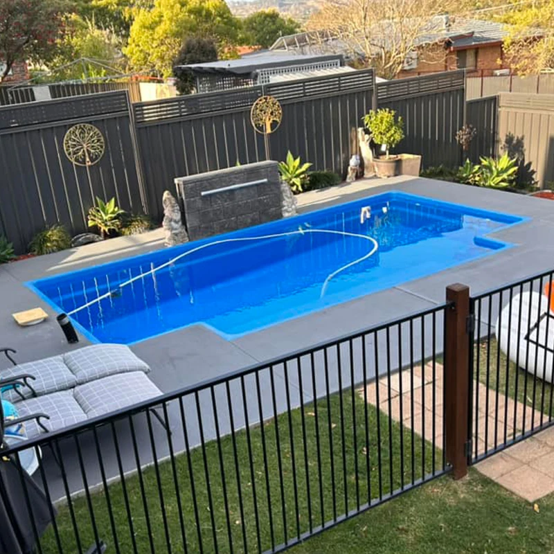 Sleek Modern Container Pool Minimalist Modular Swimming Pool with Glass Wall Design for Contemporary Villas