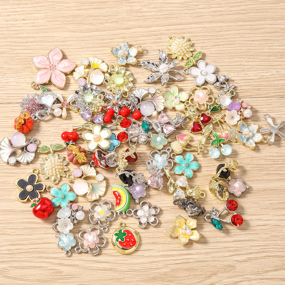 

Tusember Random Mix Exquisite Crystal Flower Charms Pendants for Necklaces Bracelet Earrings DIY Jewelry Making Craft