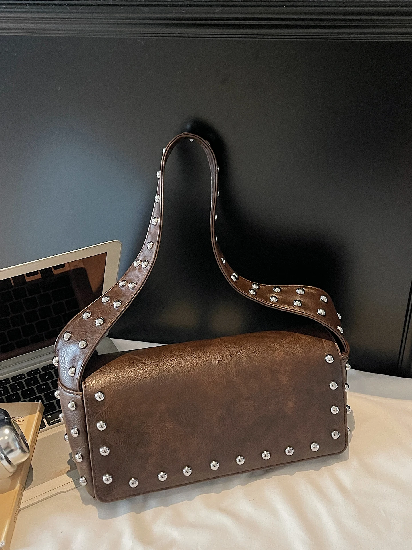 Cool Rivet Flap Women's Handbag Autumn New Korean Rectangle PU Leather Commute One Shoulder Bags Fashion Vintage Underarm Bag