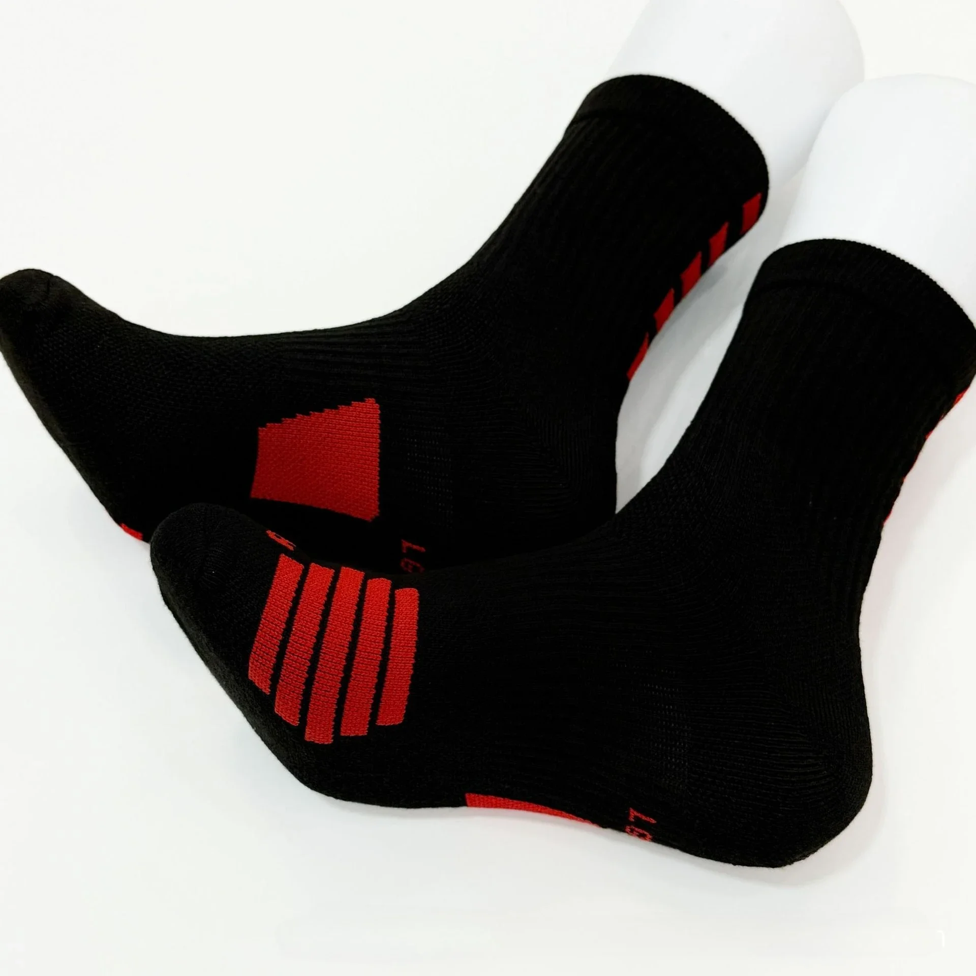 19NB-ถุงเท้าข้อกลางแบบหนาของอเมริกา ถุงเท้าฝึกซ้อมบาสเก็ตบอลสำหรับเล่นบนสนาม ระบายอากาศได้ดีและซับเหงื่อได้ดี