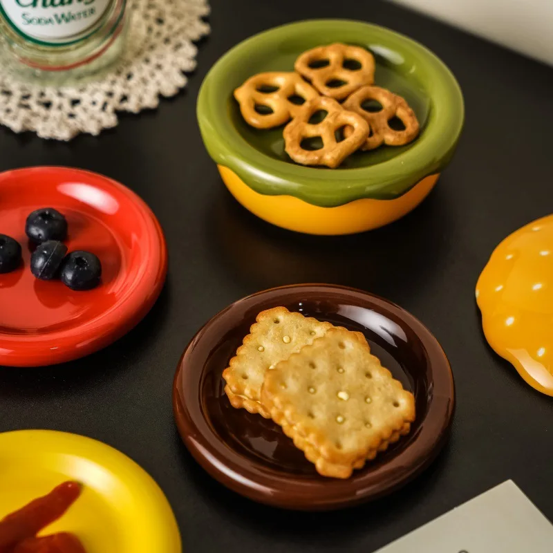 New Design Concept Burger Ceramic Flavor Plate Multi Purpose Snack Plate Afternoon Tea Small Plate Creative Birthday Gift Plates