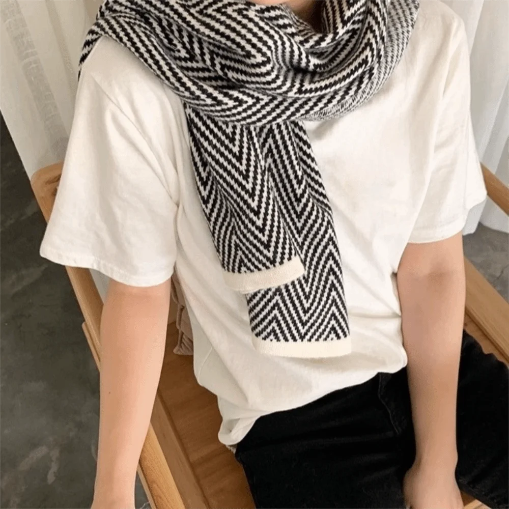 

Elegant Striped Imitate Cashmere Scarf with Button Winter Cashmere Scarves Knitted Warm Long Shawl Autumn Winter
