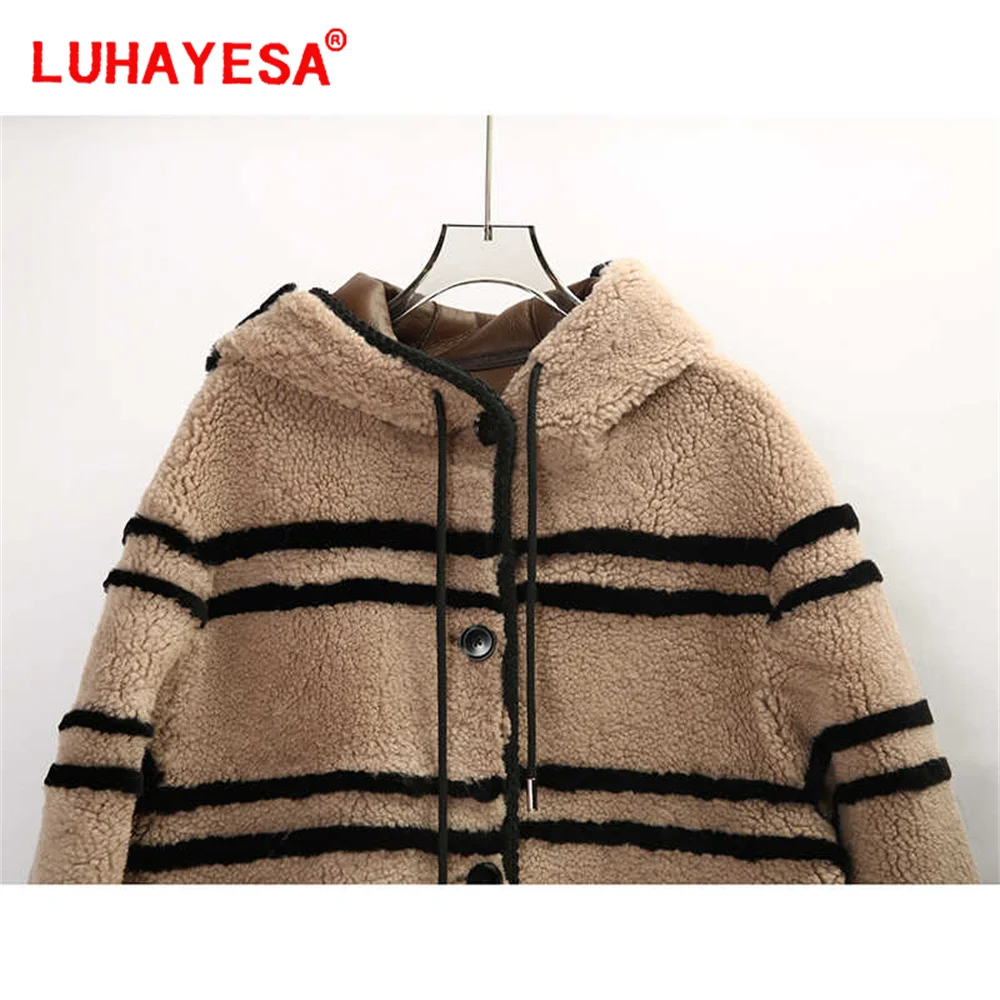 2024 New Luhayesa Australia Merino Pearl Sheepskin Lamb Fur Shearling Clothes Women Casual Daily Hooded Brown Natural Fur Coat